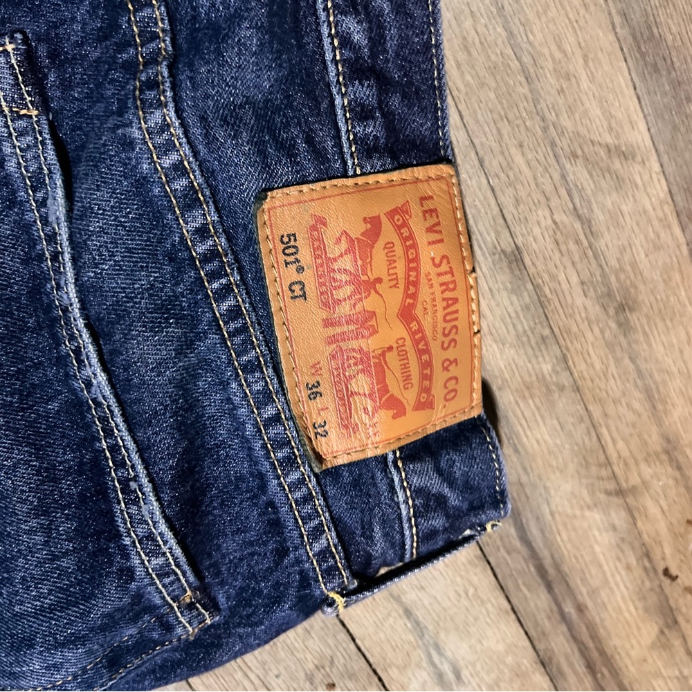 Levi 501 button fly